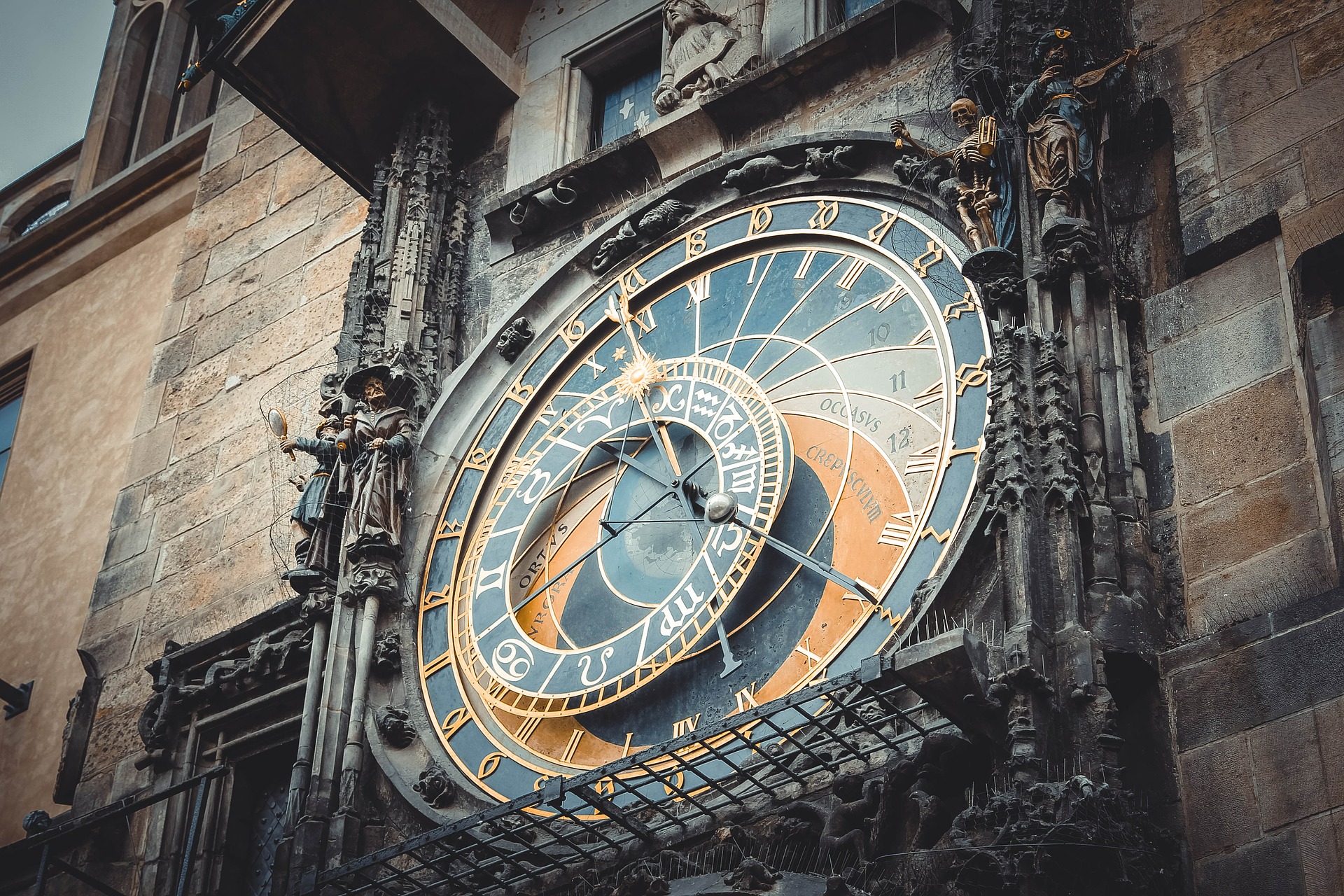 プラハにある天文時計の写真